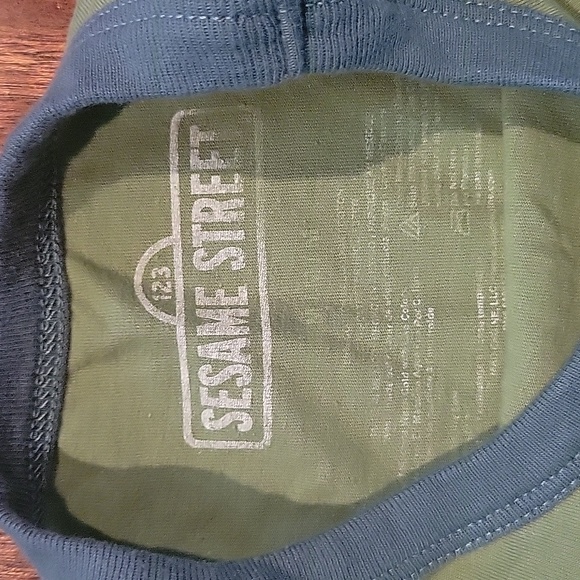 Womens size Medium, fits like a small, forever 21 Sesame Street T. Never worn. - Picture 2 of 2